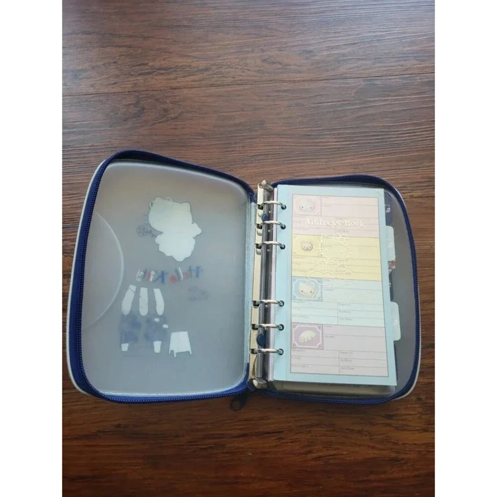 Hello Kitty Zip Up Planner 6 ring Vintage